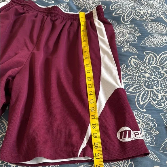 Maroon and White Men Shorts -L - Picture 7 of 9